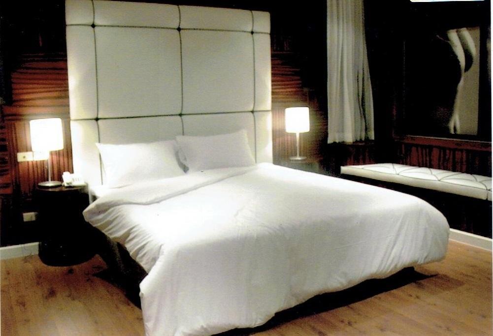 Strand Inn Hotel Μπανγκόκ Δωμάτιο φωτογραφία